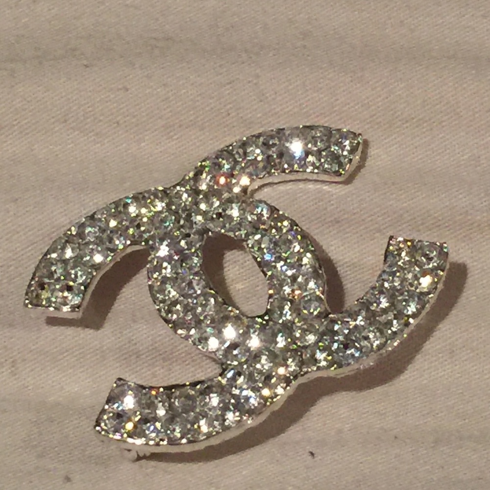 Brooch