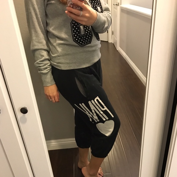 Pants - Victoria secret pink sweat pant small Pants - Victoria secret pink sweat pant small