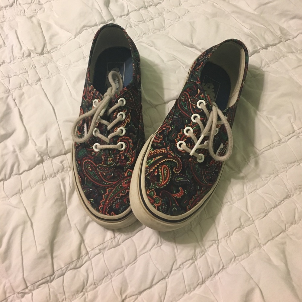 vans shoes size 7.5
