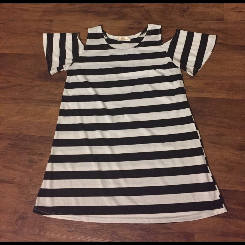 Black and white shirt