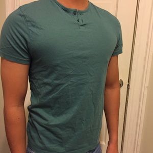 Short sleeve - 3 buttons shirt