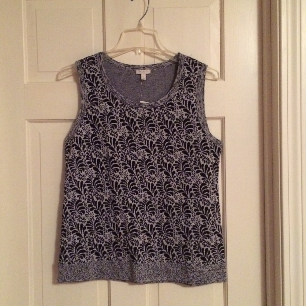 Knit sleeveless top