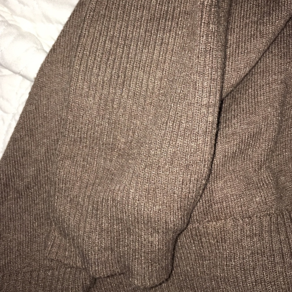Express Sweater - Picture 4 of 4
