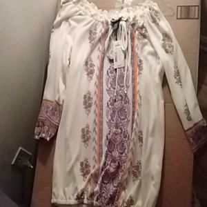 Flower child/retro inspired shirt