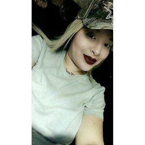 Meet your Posher, Janet