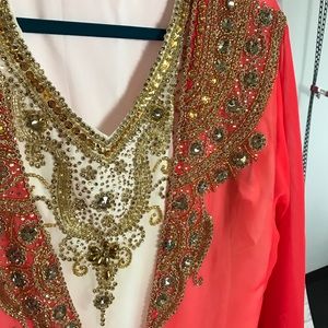 ⭐️NEW⭐️ Dress and shawl from Dubai