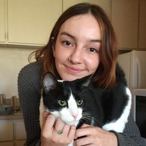 Meet your Posher, Caitlin