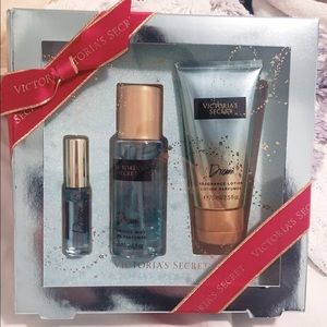 BNIB Victoria's Secret Dream Gift Set