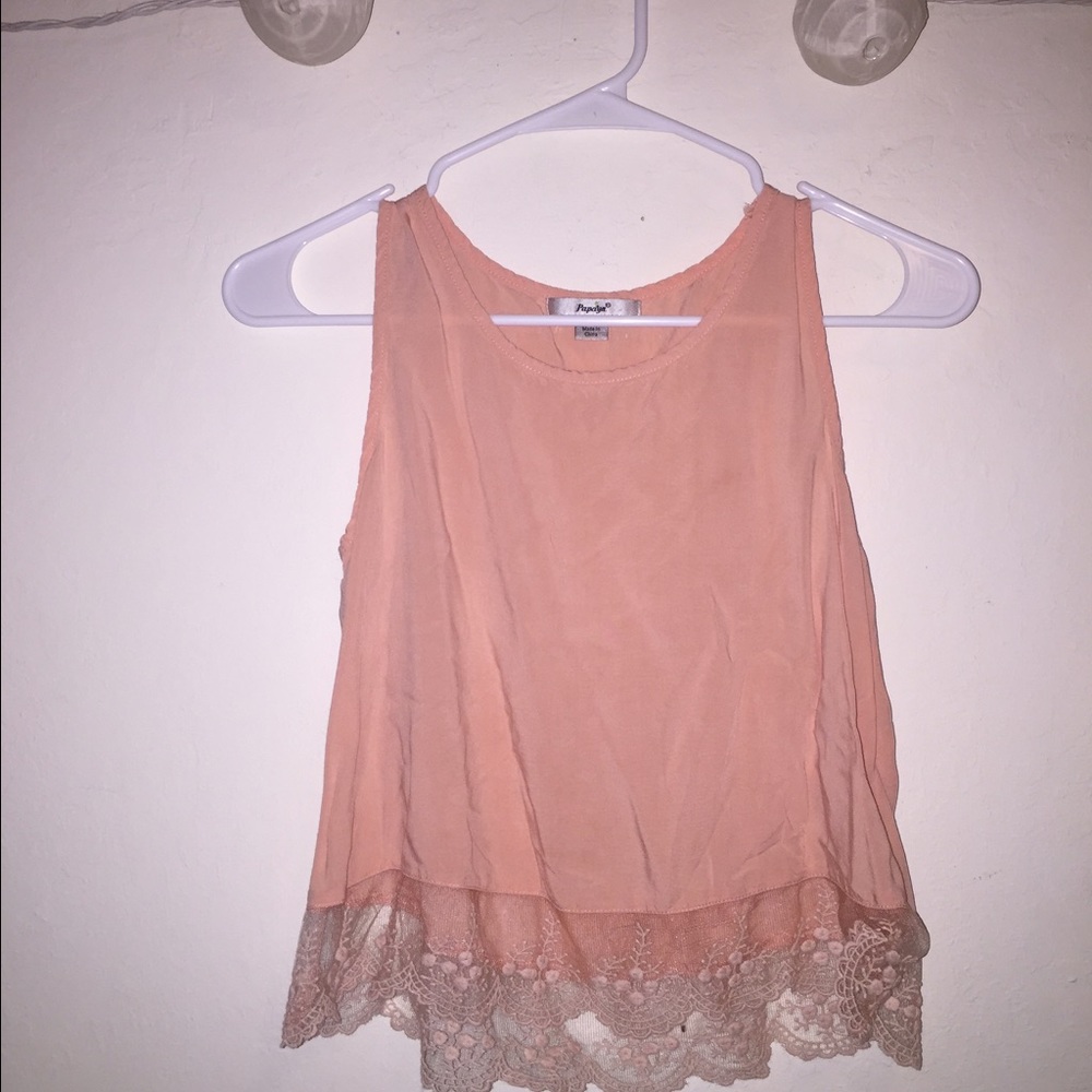 Cute peachy pink crop top