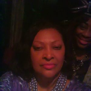 Meet your Posher, Cynthia