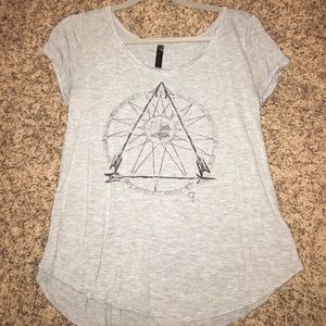 Grey compass tshirt, super comfy!