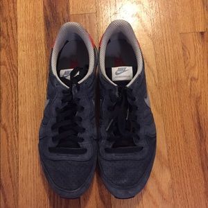 Nike Internationalists