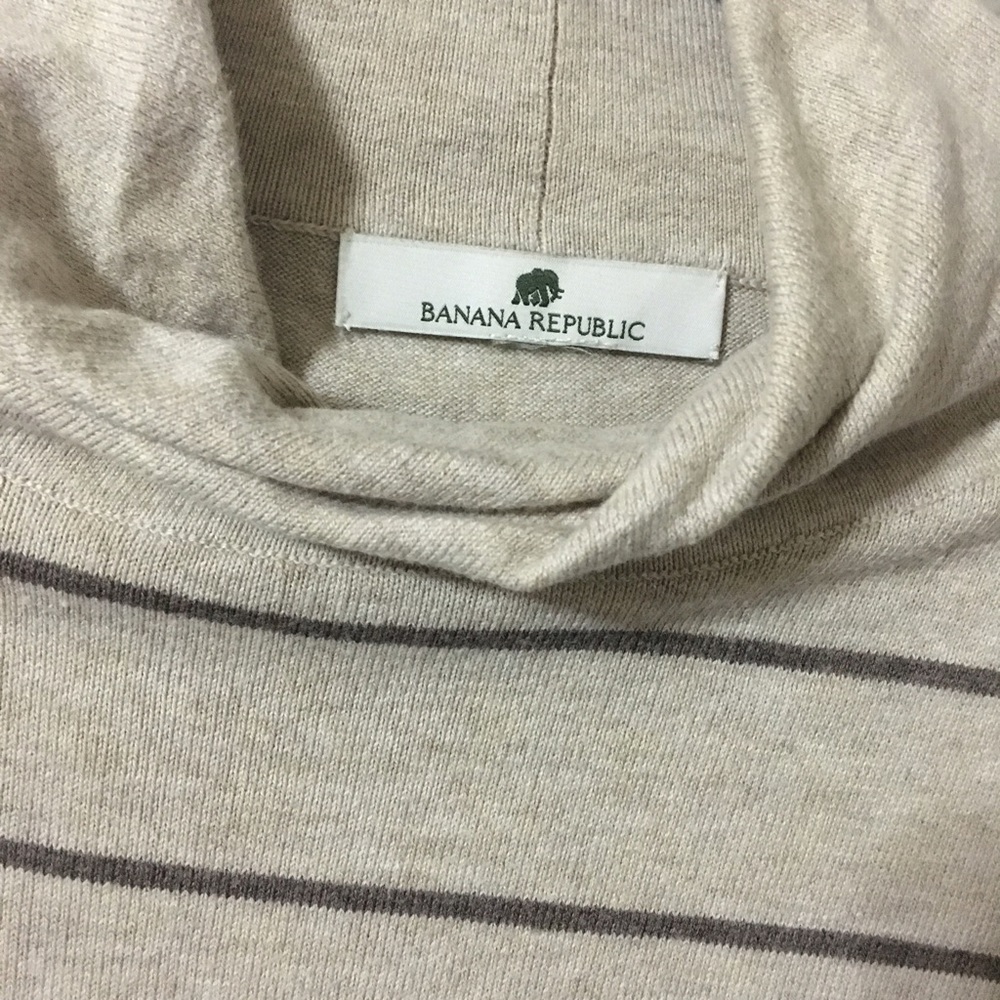 Banana Republic Long Sleeve