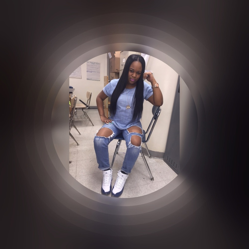 Meet your Posher, Lexis
