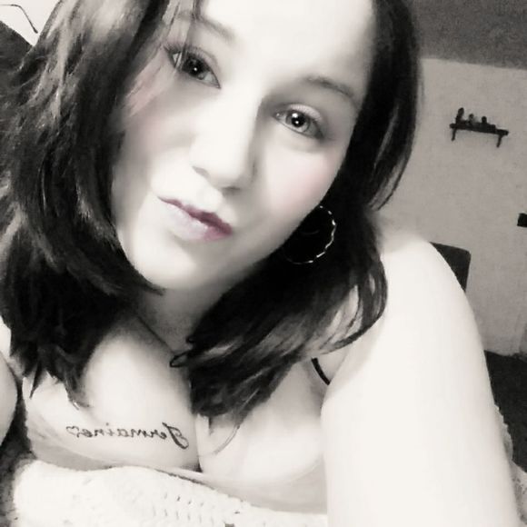 Meet your Posher, Amanda - Picture 1 of 1