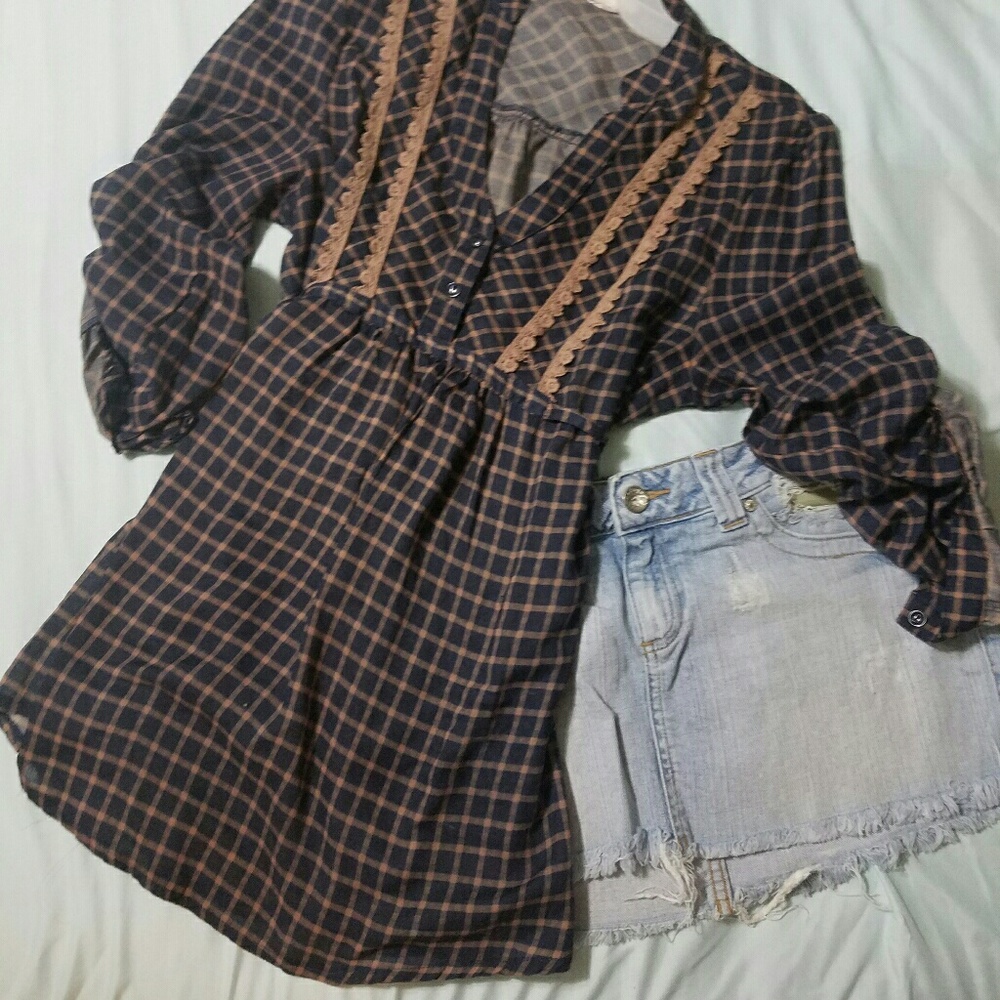 Cute tie back top