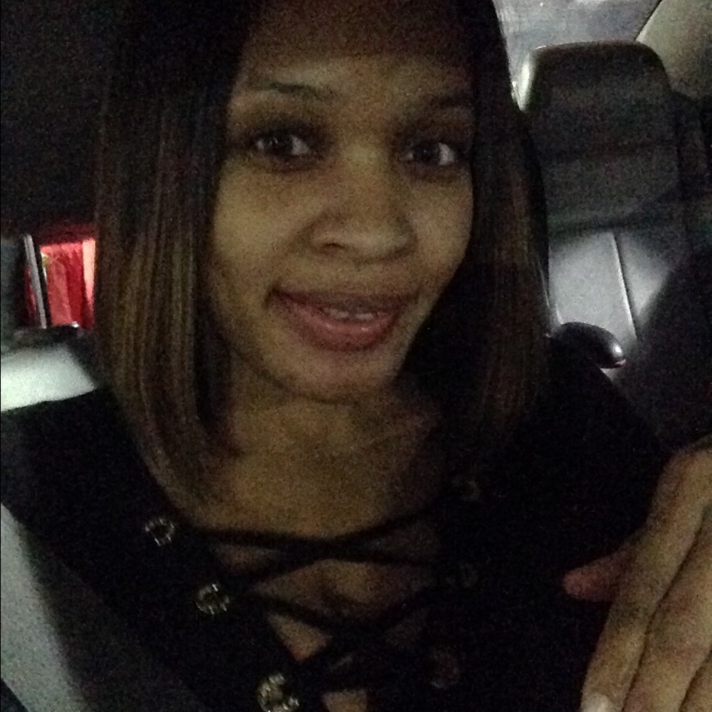 Meet your Posher, Tanisha