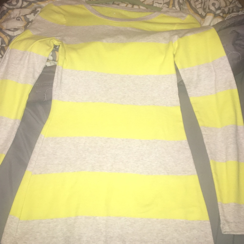 Old navy yellow and gray long sleeve shirt