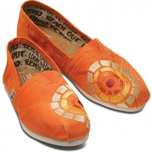 Limited edition TOMS