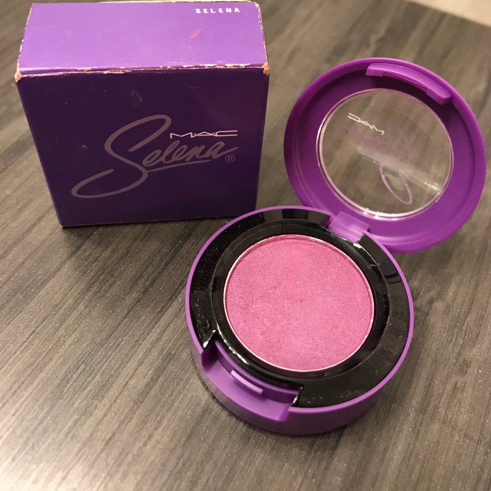Mac Selena eyeshadow