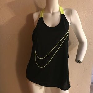 Nike Workout Top nwt