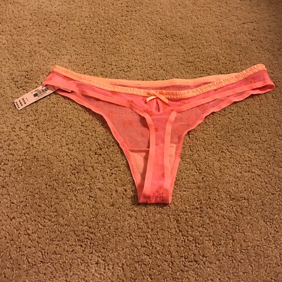 Brand new thong - Picture 2 of 2