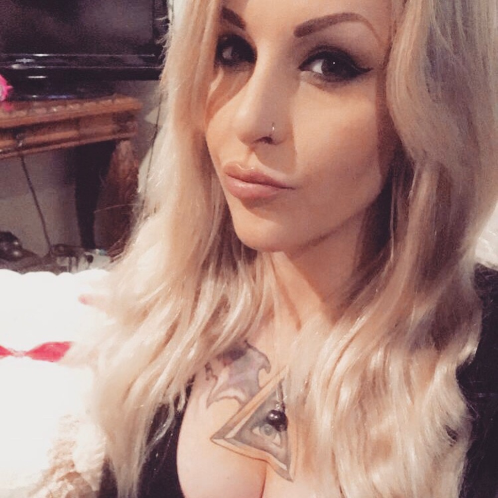 Meet your Posher, Nikki