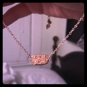 Kendra scott necklace