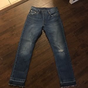 New Cropped Frayed Hem Levi's 501