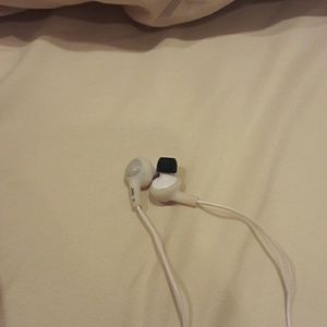 Apple white wired earbuds