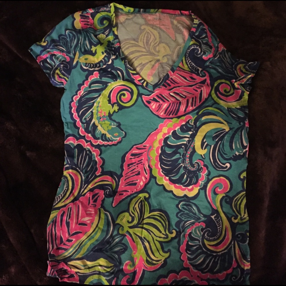 Lilly Pulitzer tee