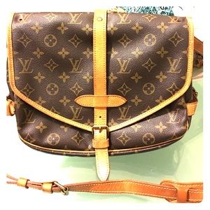 Authentic Louis Vuitton Saumur 30