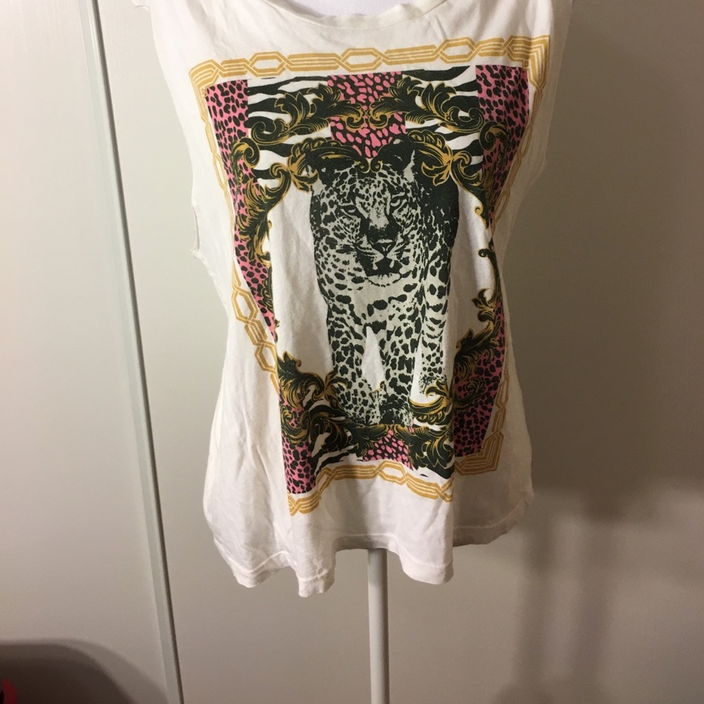 Cheetah print muscle tee