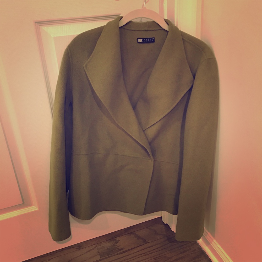 Green lightweight jacket