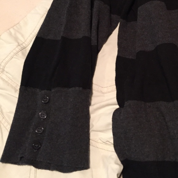 Motherhood Maternity Tops - ❤️FINAL SALE❤️Maternity sweater size Large Motherhood Maternity Tops - ❤️FINAL SALE❤️Maternity sweater size Large