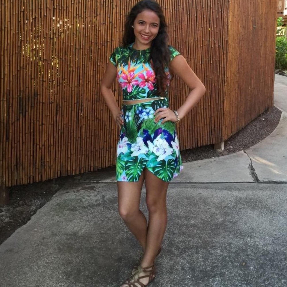 Hawaiian graphic dress