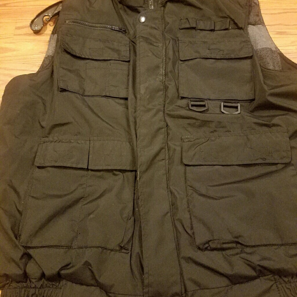 Boys Black vest plaid black and Gray inside