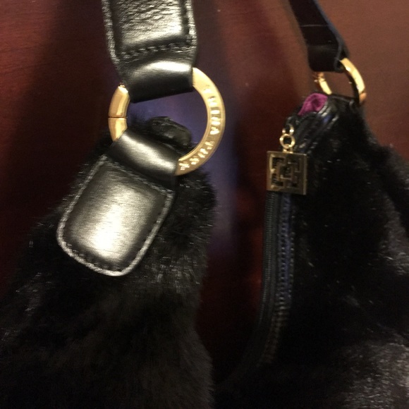 ❌SOLD❌Trina Turk Black Faux Fur Hobo - Picture 7 of 8