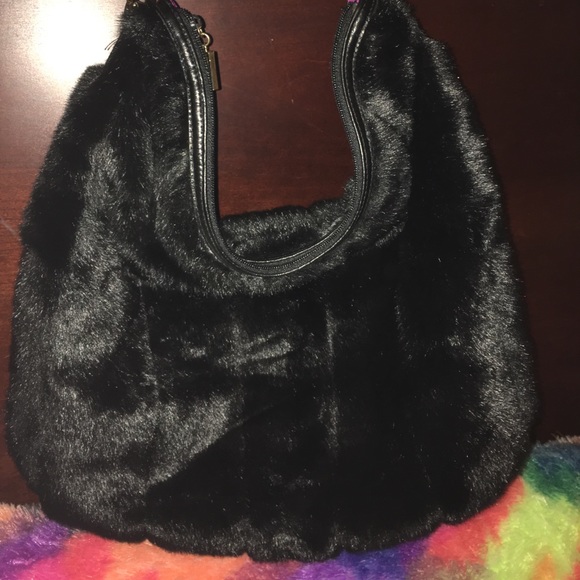 ❌SOLD❌Trina Turk Black Faux Fur Hobo - Picture 8 of 8