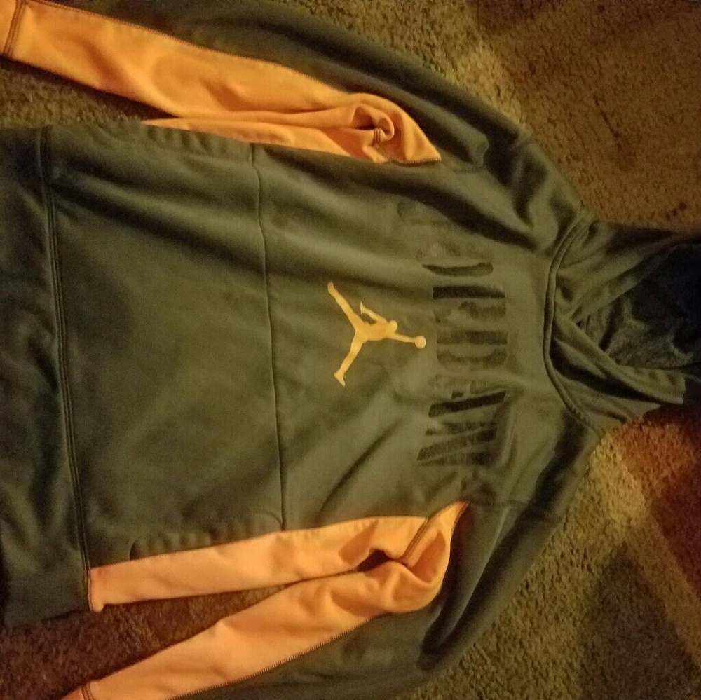 Boys Jordan Hoodie sweatshirt gray