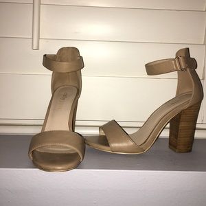 nude heel
