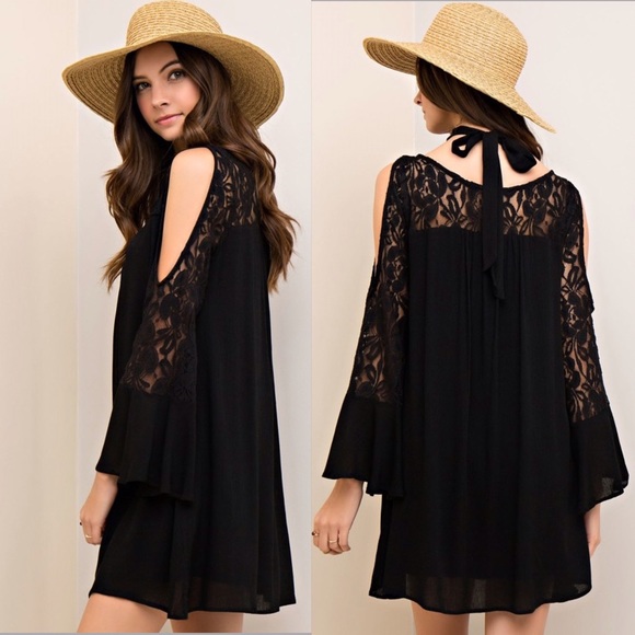 ❣️1 LARGE LEFT❣️Black Bell Sleeve Dress - Picture 2 of 4