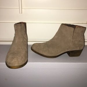 light brown boot