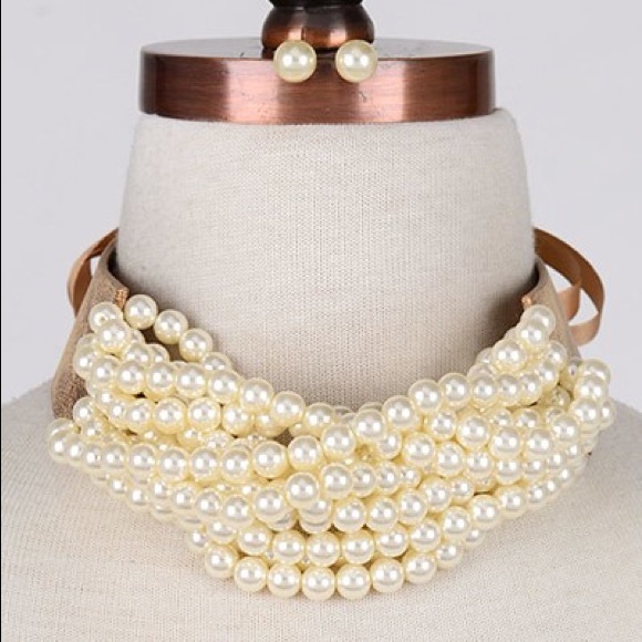 PEARL RIBBON TIE CHOKER & EARRINGS - Picture 2 of 4