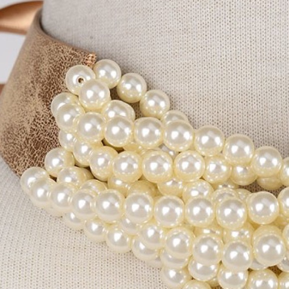 PEARL RIBBON TIE CHOKER & EARRINGS - Picture 4 of 4