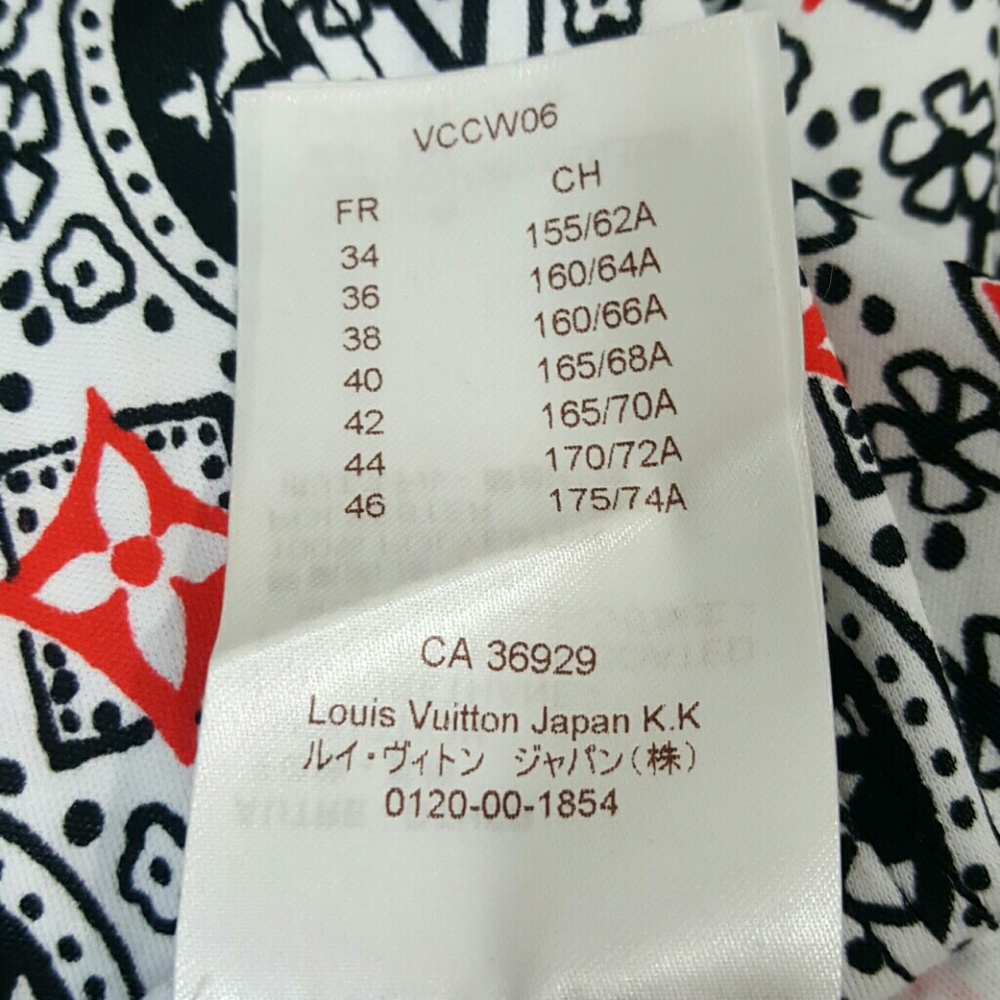 Louis Vuitton Mosaic t-shirt 💯% authentic - Picture 6 of 8