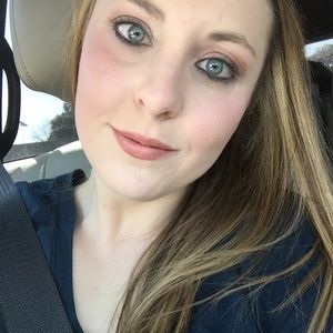 Meet your Posher, Brittney