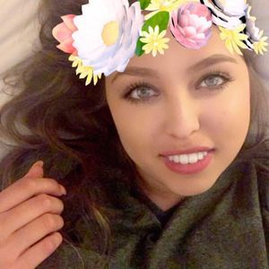 Meet your Posher, Leslie