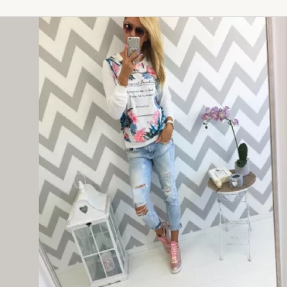 The Emma Stone tropical paradise top - Picture 2 of 4