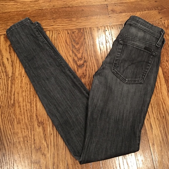 💥HOST PICK💥Joe's Jeans The Icon Skinny Mid-Rise - Picture 1 of 4